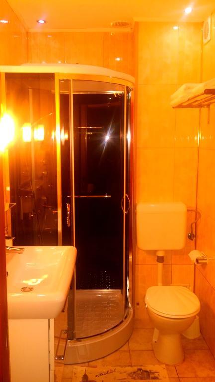 Byblov Rooms Boutique Bucarest Esterno foto